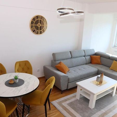 Apartment Cecovic - Mellain 图兹拉 外观 照片