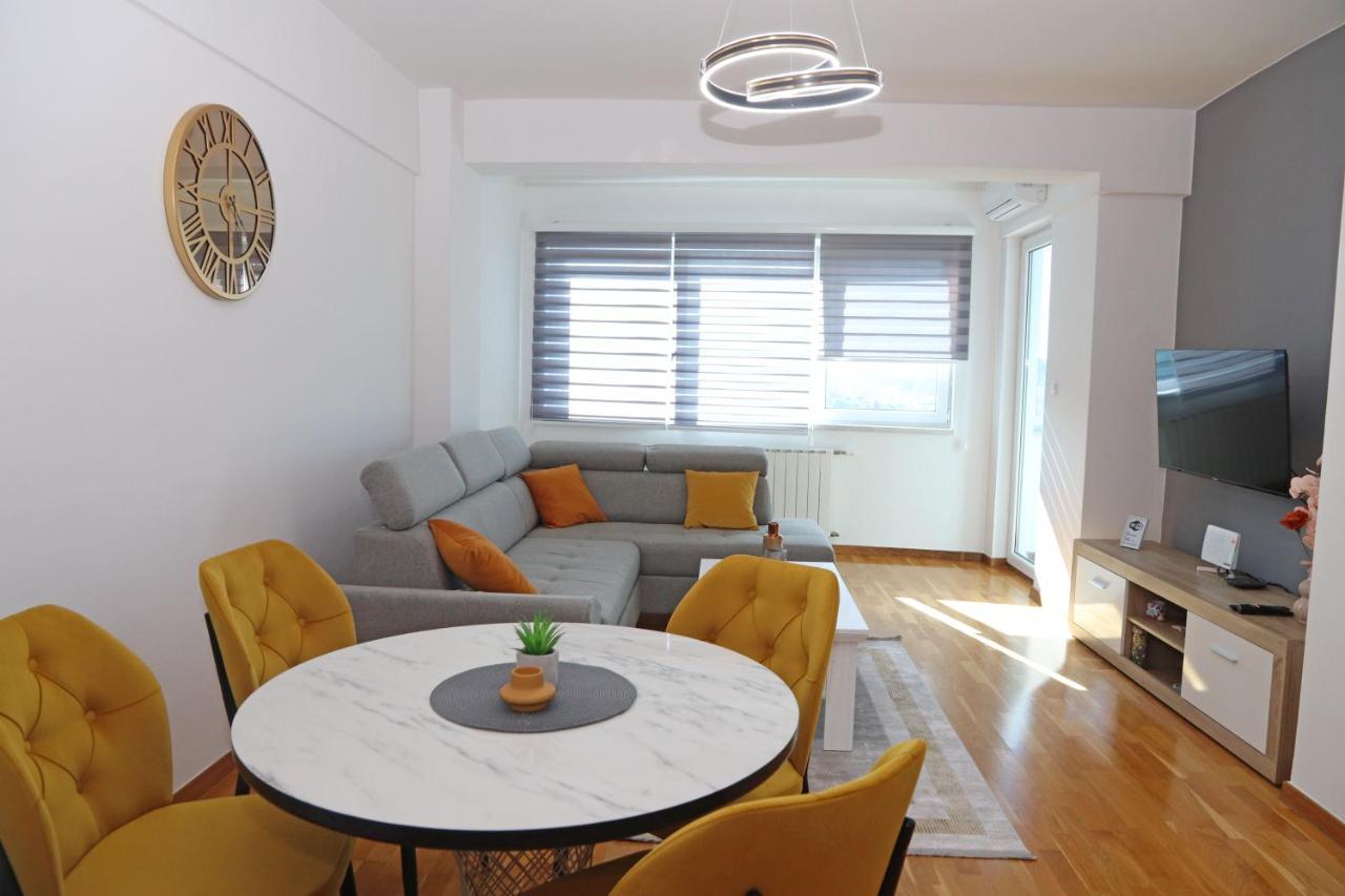 Apartment Cecovic - Mellain 图兹拉 外观 照片